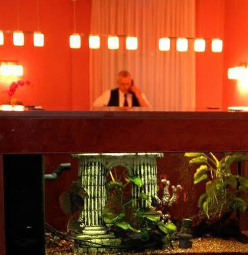 Atlanta Hotel 2*