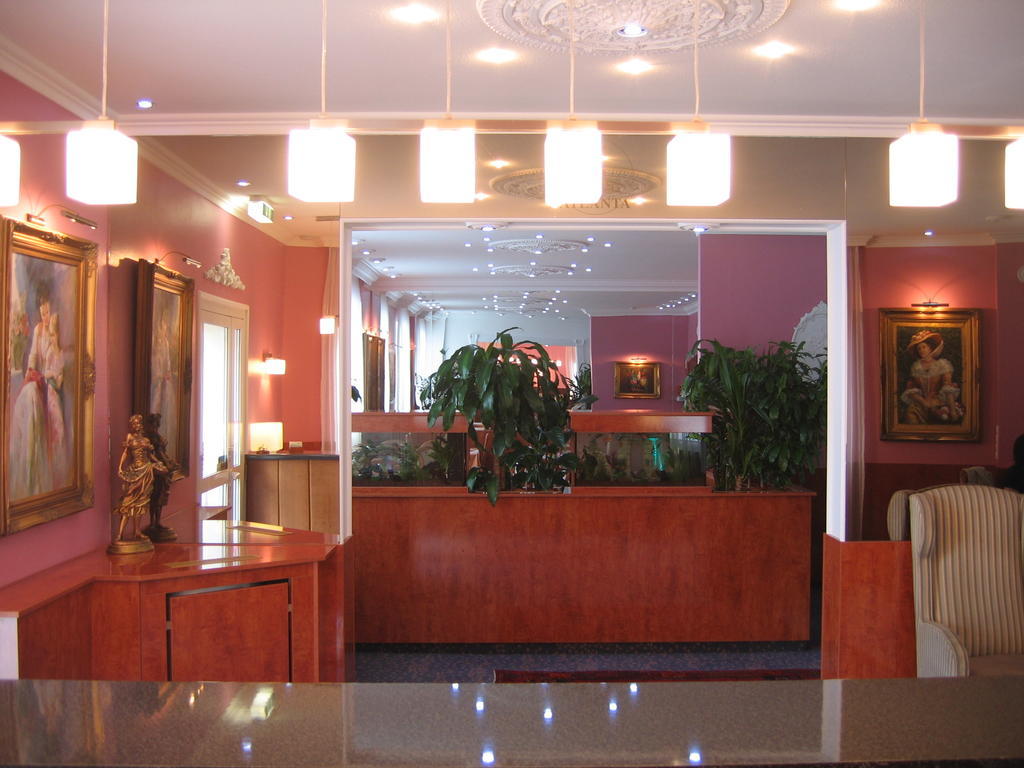 Hotel Atlanta 2*
